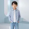 Camisa xadrez infantil de manga comprida para primavera, camisa xadrez de manga comprida para meninos, camisa xadrez multicolorida para bebês e crianças pequenas, adequada para primavera e outono