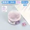 Carpeta con pestaña para organizar exámenes y materiales; clips para encuadernación.
