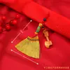 Broom Dourado Feito à Mão Chaveiro de Vassoura de Ano Novo Vassourinha Pequena para Berço de Bebê e Mesa de Cabeceira Decoração de Casa Nova Enfeite para Pendurar