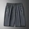 Shorts de Seda Gelada Novos de Verão 2022 Masculino Alta Elasticidade Secagem Rápida Respirável Solto Casual Calças de Praia Masculinas Calças de Cinco Pontos