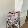 Bolsa de Axila Lisa Texturizada Feminina 2026 Primavera Novo Estilo Elegante da Moda Bolsa Transversal Bolsa de Ombro Simples para o Dia a Dia