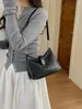 Bolsa de antebraço feminina 2026 nova moda outono bolsa de ombro versátil com toque de luxo para trabalho e deslocamento, bolsa tiracolo tipo balde