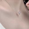 Colgante de estrella pequeña estilo francés, novedad de verano de 2023, cadena de clavícula de lujo ligera de nicho, elegante collar de estilo de moda de alta gama.