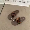 Chinelos Minimalistas Indiferentes de Alta Qualidade, Elegantes e Versáteis para o Dia a Dia, Lançamento Quente 2026, Sapatos Femininos Intelectuais, Modernos e na Moda