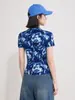 Camiseta plissada estilo Miyake com textura floral em aquarela, gola alta japonesa, sem amassar, top de manga curta que afina