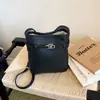 Bolso Cubo de Moda Retro con Patrón de Lichi, Fresco y Dulce, Bolso de Hombro Sencillo, Moderno y Único, Bolso Casual para el Día a Día