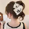 Novo Estilo de Verão Grande Presilha de Cabelo Triangular para Mulheres, Grampo de Cabelo de Alta Qualidade e com Volume para a Parte de Trás da Cabeça, Acessório de Cabelo de Renda