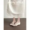Versão em Pele de Ovelha ~3cm de Aumento Interno Sapatos Mary Jane de Balé em Cetim Francês para Mulheres 2026 Novo Estilo Rasteirinhas com Solado Macio Laço
