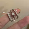 Anillo liso anillo de circonita anillo para mujer lujo ligero diseño de nicho de alta calidad anillo para dedo de comida 2024 nuevo anillo de viento frío venta al por mayor