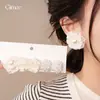 Pendientes de Perla Florales Frescos y Dulces de Aguja Plateada, Sensación de Lujo Ligero y Gama Alta, Set de Pendientes Versátil, Accesorios para Orejas Elegantes y Graciosos