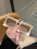 Gafas de Sol de Gama Alta para Mujer, Ins Gafas de Marco Pequeño Marrón, Forma Cóncava de Celebridad de Internet, Protector Solar y Artefacto de Maquillaje Nuevo Estilo 2025-