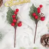 Decoraciones navideñas transfronterizas: guirnalda de bayas rojas, agujas de pino, piñas, ramas cortas, arreglos florales, ramo de Navidad, corona, accesorios para fotos