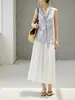 2026 Top Blanco sin Mangas para Mujer Verano, Diseño Suave y Elegante con Escote en V y Encaje, Camisa Azul con Lazada