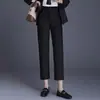 Calça Cigarette Bege Feminina Petite Primavera 2026 Novo Estilo Solta Emagrecedora Reta Casual Calça de Terno