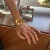 Pulsera de Acero Inoxidable Europea y Americana para Mujer Líneas Geométricas Asimétricas Pulsera con Corte de Hoja Conjunto Transfronterizo Joyería de Oro de 18 Quilates