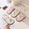 Sandalias Casuales de Primavera y Verano con Suelas Suaves para Hombres y Mujeres, Zapatos Abiertos Antideslizantes de Princesa para Niños Pequeños 2026, Zapatos Nuevos para Bebés