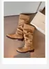 Primer Encuentro con Tacones Gruesos~ Caña Ancha Hebilla Desgastada Punta Redonda Plisadas Botas de Montar Otoño Invierno 2026 Botas Nuevas