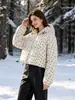Moda feminina transfronteiriça ZA, nova coleção outono/inverno 2026, estilo europeu e americano, quente, jaqueta curta de algodão de três cores com bolinhas para mulheres