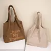 Bolso tote bordado con letras estilo coreano para mujer, nuevo, de gran capacidad, ligero, de tela de nailon, bolso de mano casual de hombro cruzado