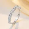 Anillo de Cobre Exquisito con Microincrustaciones de Diamantes, Ultrabrillante y de Ensueño para Mujer, Estilo Francés de Lujo Ligero con un Toque de Alta Gama, Anillo Abierto Super Hada y Hermoso