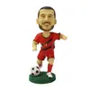 Figura de resina de estrella de fútbol versión Q con cabeza que se balancea, adorno de escritorio para fans, artesanías, suministro para comercio exterior