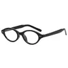 Nuevas Gafas de Sol Ovaladas de Moda con Remaches, Gafas de Sol Estilo Retro Europeo y Americano para Mujer, Lentes Modernas Casuales para Vacaciones