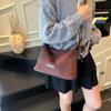 Bolso Mate Retro Transfronterizo para Mujer, Gran Capacidad, Nuevo Bolso de Hombro Cruzado de Nicho Otoño e Invierno 2025, Bolso de Hombro para Viajes