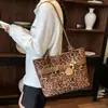 Bolso Tote Casual de Gamuza de Gran Capacidad para Mujer 2026 Nueva Moda Otoño/Invierno Bolso de Hombro Simple Retro Superficie Suave Bolso para Mujer