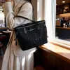 Bolsa Tote de Gran Capacidad para Mujer, Bolso de Hombro con Diseño de Nicho, Nueva Moda Otoño/Invierno 2026, Bolso Versátil para Debajo del Brazo, Bolso Grande