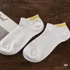 Meias femininas Zhuji comércio exterior anti-odor absorventes de suor verão finas de algodão curtas meias esportivas de corte baixo respiráveis meias sapatilha meias femininas