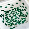 Pedras Strass para Nail Art Verde Esmeralda, Gota d'Água Deslumbrante Famosa na Internet, Marquise, Losango, Fundo Plano, Pedras Strass de Formato Irregular, Pedras Strass para Unhas Estilo Vintage Verde Escuro
