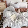 Juego de ropa de cama de gasa de doble capa de algodón puro estilo Ins, de cuatro piezas, adecuado para dormir sin ropa, calidad Grado A, incluye funda de edredón, sábana bajera y funda de almohada, perfecto para dormitorios y uso de maternidad, todo hecho de 100% algodón