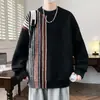 Recomendación popular: Suéter tejido de moda estilo Hong Kong con bloques de color y cuello redondo, la fábrica puede bordar, tejido para hombre
