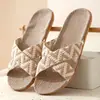 Pantuflas Antideslizantes Adhesivas para Interiores con Suelas Suaves, Ligeras y Transpirables, Adecuadas para Uso en Casa, Diseño de Tira Cruzada, Pantuflas de Lino para Todas las Estaciones para Parejas, Hombres y Mujeres, para el Hogar y Uso de Invitados
