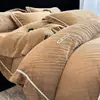 Conjunto de Quatro Peças Estilo Fita de Veludo Leiteiro Esculpido Novo 2026 - Helena