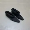 Botines de punta estilo europeo y americano para mujer, nueva colección otoño 2022, con tacón oculto para mayor altura, botines de moda
