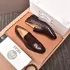 Etiqueta original, caja original, zapatos de cuero estilo slip-on business casual desgastados para hombre, zapatos formales, venta al por mayor transfronteriza de Amazon