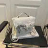 Bolsa de Renda Fofa e Fresca com Acabamento em Renda, Mochila Feminina, Novo Modelo 2025, Versátil para o Dia a Dia, Bolsa de Mão, Bolsa Escolar para Mulheres