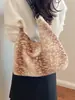 Bolsa Esponjosa de Gran Capacidad Otoño/Invierno Nuevo Estilo para Mujer Patrón de Ciervo Versátil para el Trabajo Bolso de Hombro Único Bolso de Piel Bolso Tote