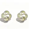 Pendientes de botón finos con baño de plata, exquisitos, elegantes, versátiles, de circonita, con baño fino, diseño de pétalo para mujer, sencillos y frescos, al por mayor