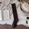 Calcetines de cachemira para mujer para otoño e invierno, estilo retro japonés, patrón de rombos, color café, calcetines hasta la pantorrilla, calcetines dulces con encaje, versátiles calcetines de punto holgados