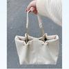 Bolso de mujer portátil de gran capacidad con cadena de moda para ir al trabajo, versátil, nuevo verano 2023, bolso tote texturizado para hombro y axila