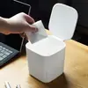 Mini bote de basura de escritorio simple tipo flip de estilo japonés, pequeño, para oficina, sala de estar, mesita de noche, con tapa, papelera, cubo de almacenamiento