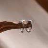 Pendientes huecos geométricos de moda Luojia para mujer, pendientes de diseño exquisito de estilo Chanel de alta calidad, joyería sencilla que combina con todo.