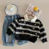 Sudadera Polo Infantil 2026 Primavera y Otoño Nuevo Estilo Niños Rayas Dibujos Animados Cuello Camisero Manga Larga Versátil Bebé Bordado Moderno