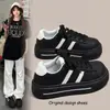 Mocasines negros muy elegantes y duraderos para mujer, modelo nuevo 2026, que realzan la altura, versátiles, zapatos negros de plataforma para estudiantes
