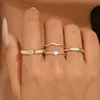 Anillo de oro con diamantes simple y versátil para mujer, diseño único con motivos de concha, corazón y ola, adecuado para el uso diario