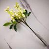 Flor artificial de acebo, fruta de la fortuna roja, adorno floral para sala de estar, hogar, decoración de Año Nuevo, adorno floral para boda.