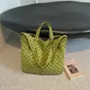 Bolsa Tote de Lona Estilo Coreano com Bolinhas Grande Capacidade Outono 2026 Nova Bolsa de Ombro Casual para o Dia a Dia Única de Alto Valor