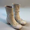 Botas Finas com Salto Grosso Estilo Ballet Francês para Mulheres, Novidade Outono/Inverno 2026 Botas Curtas Plush de Salto Alto com Laço